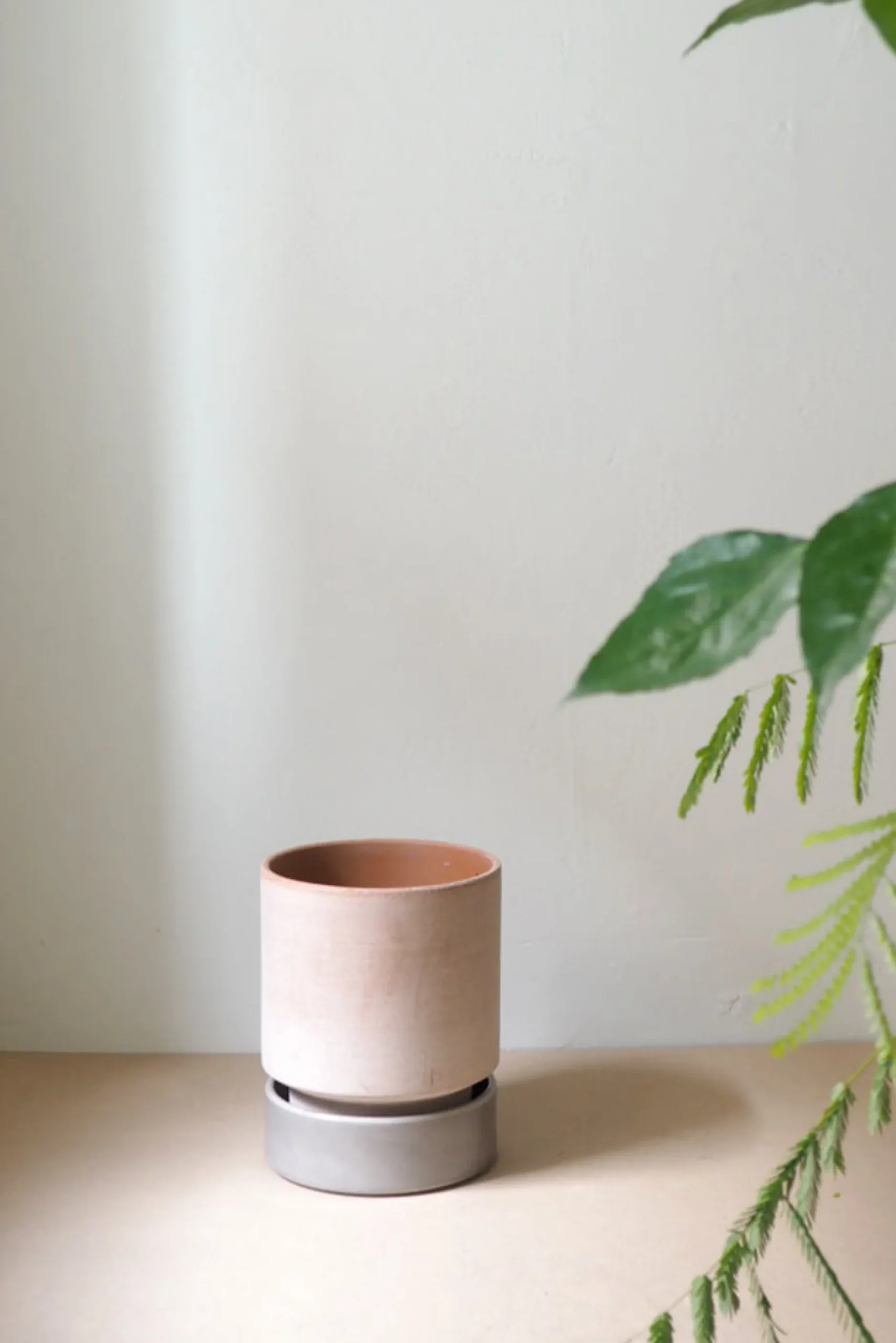 Terrakotta-Krukker|Hoff Krukke Serien^PLANT Hoff krukke, raw rosa + grå underskål